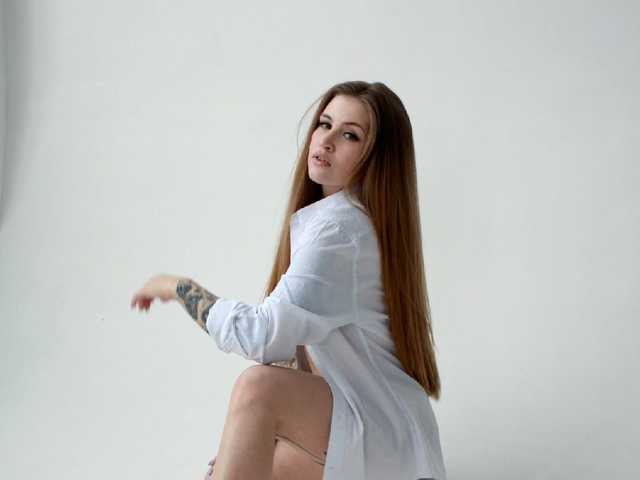 A profil fényképe LEILA-ANGELL