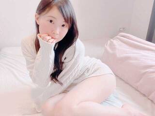 Erotikus videocsevegés ---EMMA---