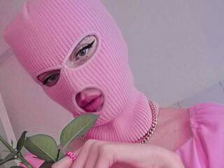 Erotikus videocsevegés --KARMA--