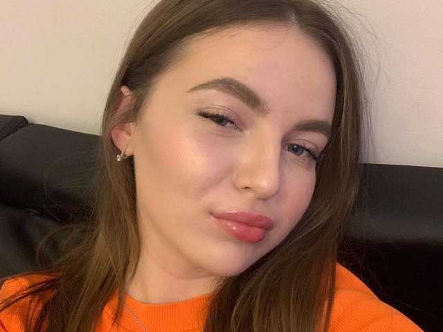 A profil fényképe -Alexa-18-