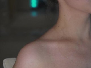 Erotikus videocsevegés -Madi-