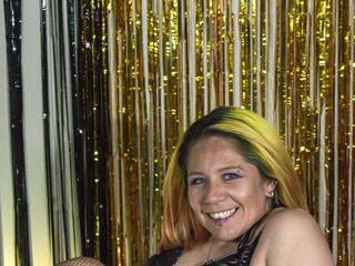 Erotikus videocsevegés -devil-room