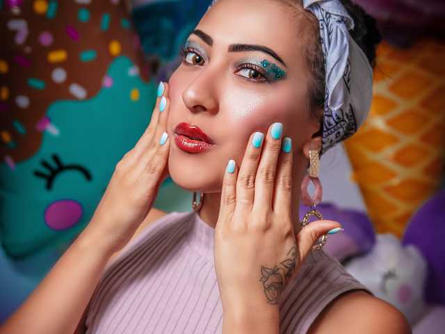 A profil fényképe -Genesis-