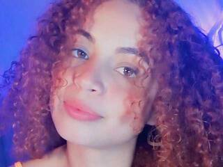 Erotikus videocsevegés -kellys