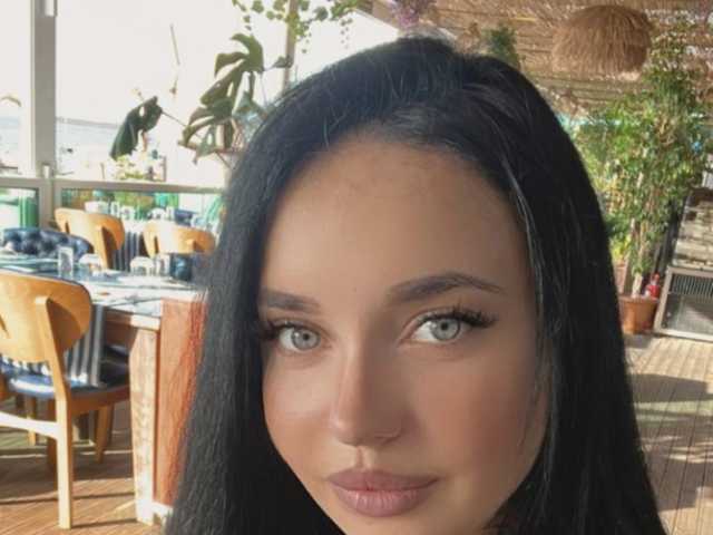 A profil fényképe -Louise-