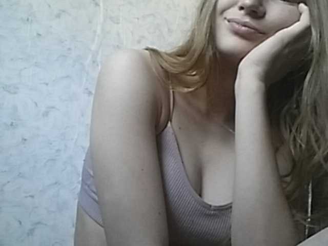 Fényképek -Sexy-baby- Hello everyone! I’m Alice, I like to chat and gymnastics) Add your friends and make love!