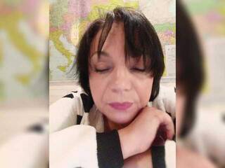 Erotikus videocsevegés _Hertovka-