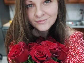 Erotikus videocsevegés -Tunya-