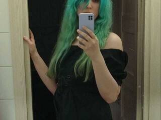 Erotikus videocsevegés -WetWitch-