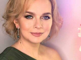 Erotikus videocsevegés ametist18