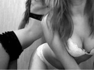 Erotikus videocsevegés 2kisuli