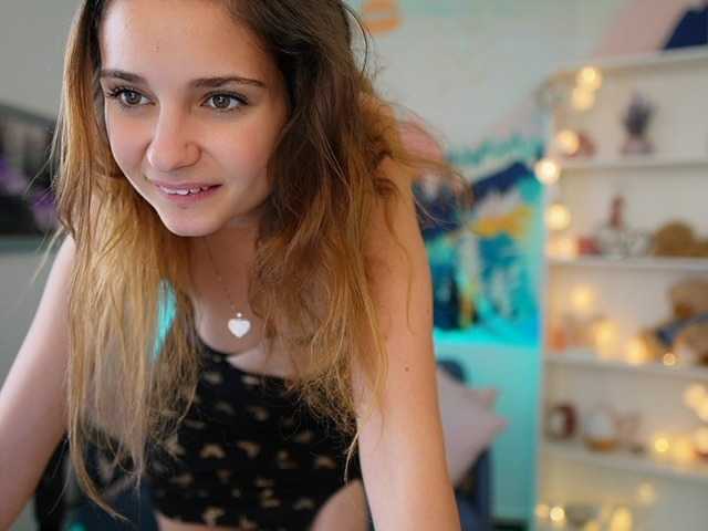 Fényképek abbiemaley Come join my live guys