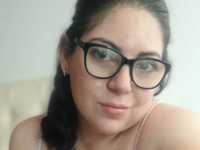 A profil fényképe abigailcurvy