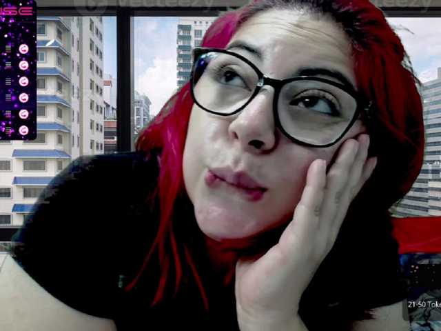 Sugárzási képernyőképek abigailcurvy