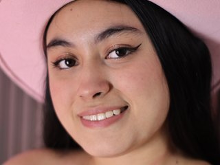 Erotikus videocsevegés Abril-Jhons