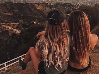 Erotikus videocsevegés adahlia-angel