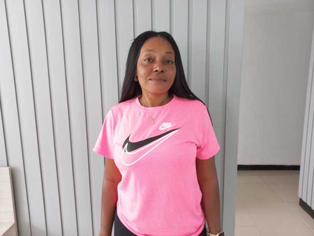 A profil fényképe Adaravilla