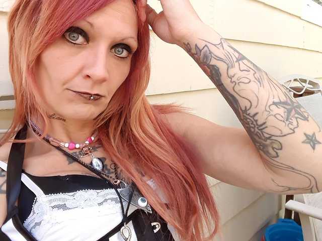 A profil fényképe Adelaideskyy