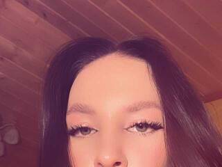 Erotikus videocsevegés adelasex