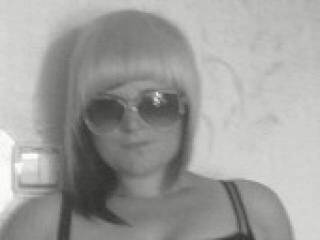 Erotikus videocsevegés adelisha28