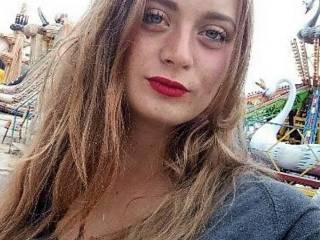 A profil fényképe adellin