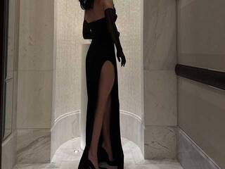 Erotikus videocsevegés Adelyat