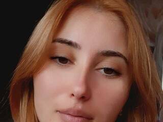 Erotikus videocsevegés Adelyea