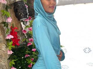 Erotikus videocsevegés AdilaFaez