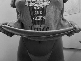 Erotikus videocsevegés Affectionat0