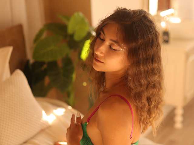 A profil fényképe Afffiiina