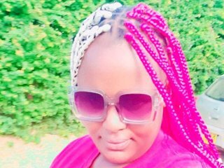 Erotikus videocsevegés AfricanBBw