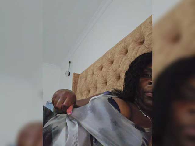 Sugárzási képernyőképek AfricanShyQueen1