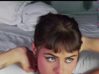 Erotikus videocsevegés Agatha-lane