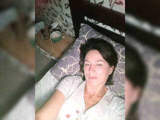 Erotikus videocsevegés Agnes7700