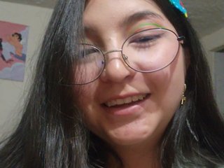 Erotikus videocsevegés AhriLittle