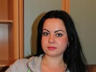 Erotikus videocsevegés ailenna