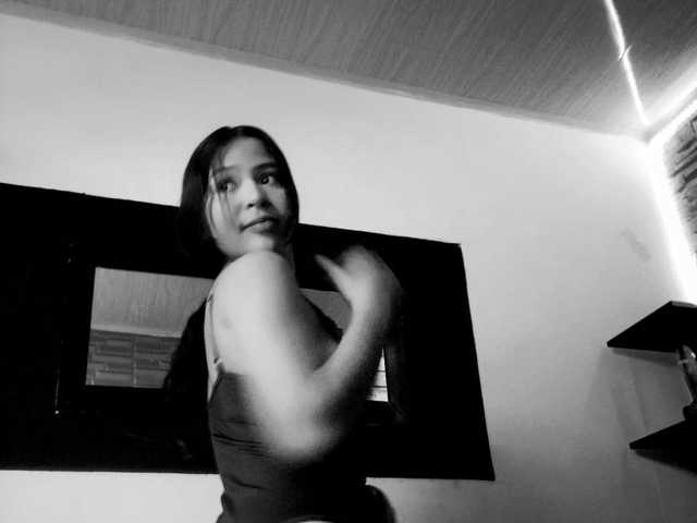 A profil fényképe aisha-hot