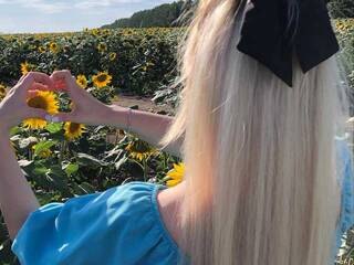 Erotikus videocsevegés Aiva666