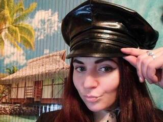 Erotikus videocsevegés Ajrusha