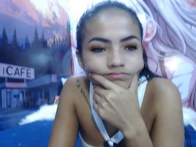 Sugárzási képernyőképek AlanaFonseca