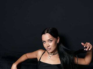 Erotikus videocsevegés AlanaMell