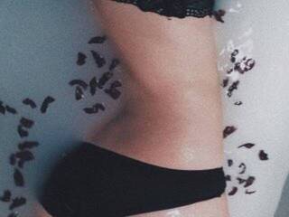 Erotikus videocsevegés alananix