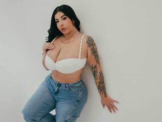 Erotikus videocsevegés AlanaWade