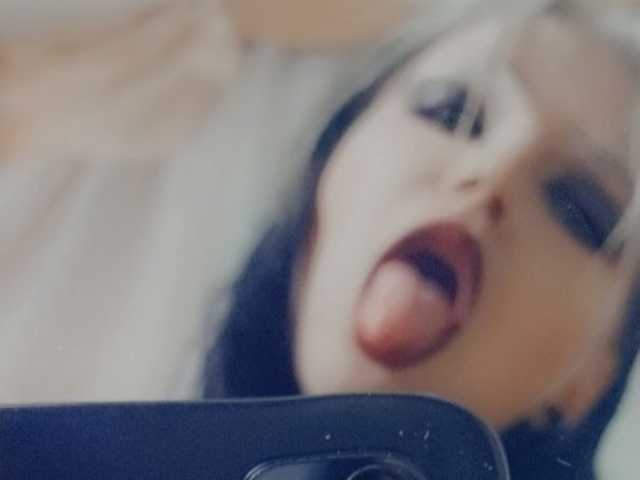 A profil fényképe Alastaira