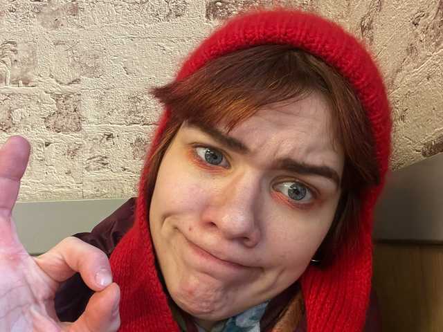 A profil fényképe alenahumanoid