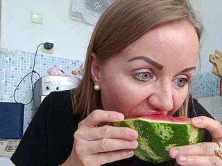 Erotikus videocsevegés NeZabudka-