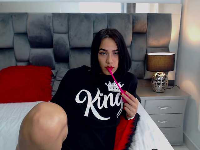 Fényképek AleshaHott Hi I'm Alesha.. and my pussy wanna play with your cock today @cumshow 380