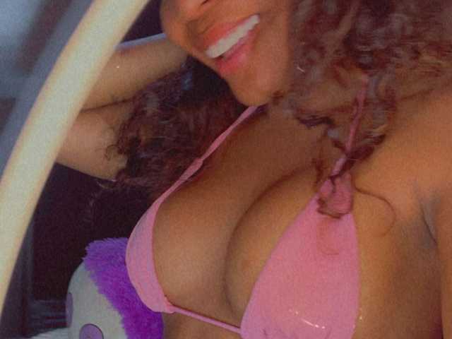 A profil fényképe alessiaAX