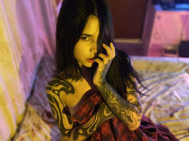 A profil fényképe Alessiairis