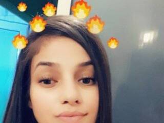 Erotikus videocsevegés ALESWEET